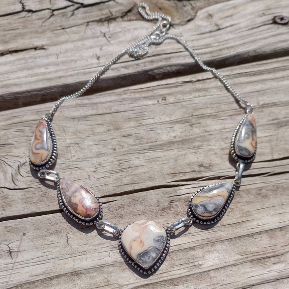 🪶 Beautiful Crazy Lace Agate multi gemstone statement necklace - Picture 1 of 7
